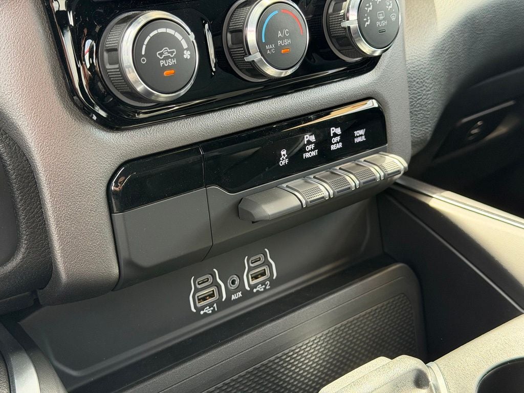 2026 RAM Ram 1500 Big Horn/Lone Star
