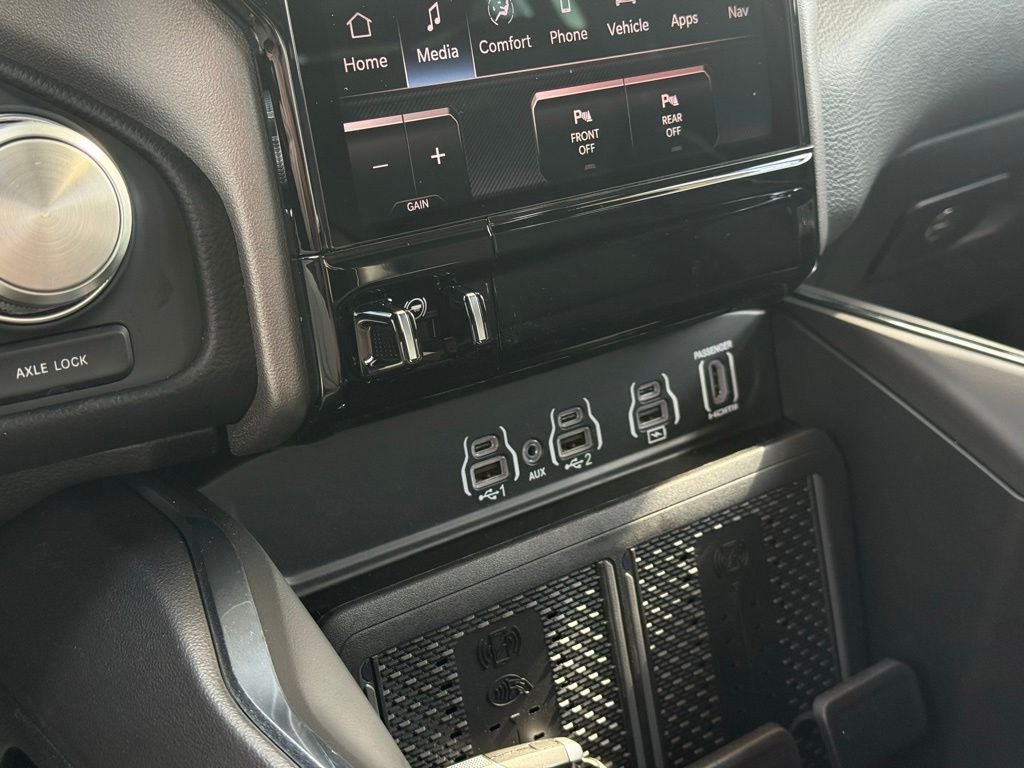 2026 RAM Ram 1500 Laramie