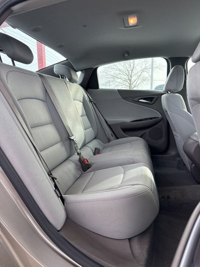 2022 Chevrolet Malibu LS 1FL