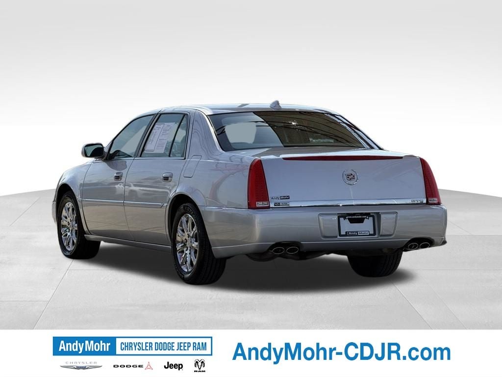 2009 Cadillac DTS Base