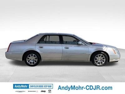 2009 Cadillac DTS Base