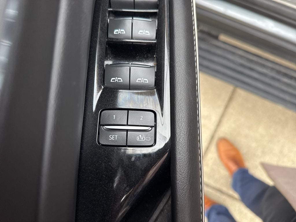 2021 Cadillac Escalade ESV Premium