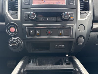 2019 Nissan TITAN SL