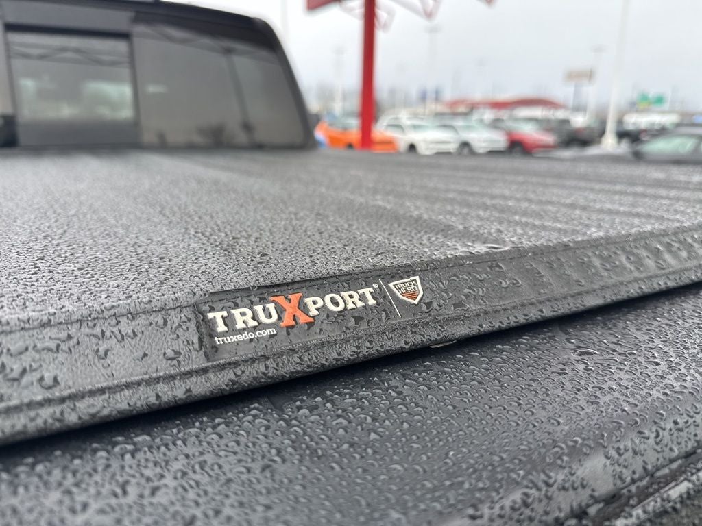 2019 Nissan TITAN SL