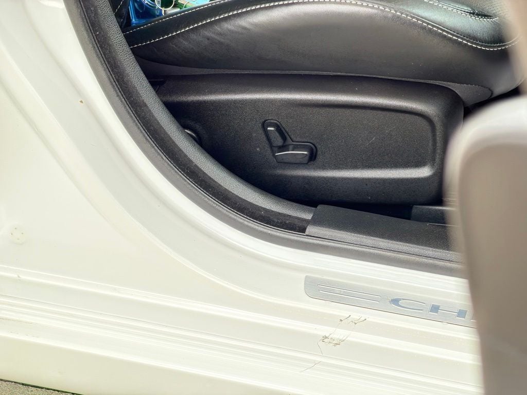 2023 Chrysler 300 C