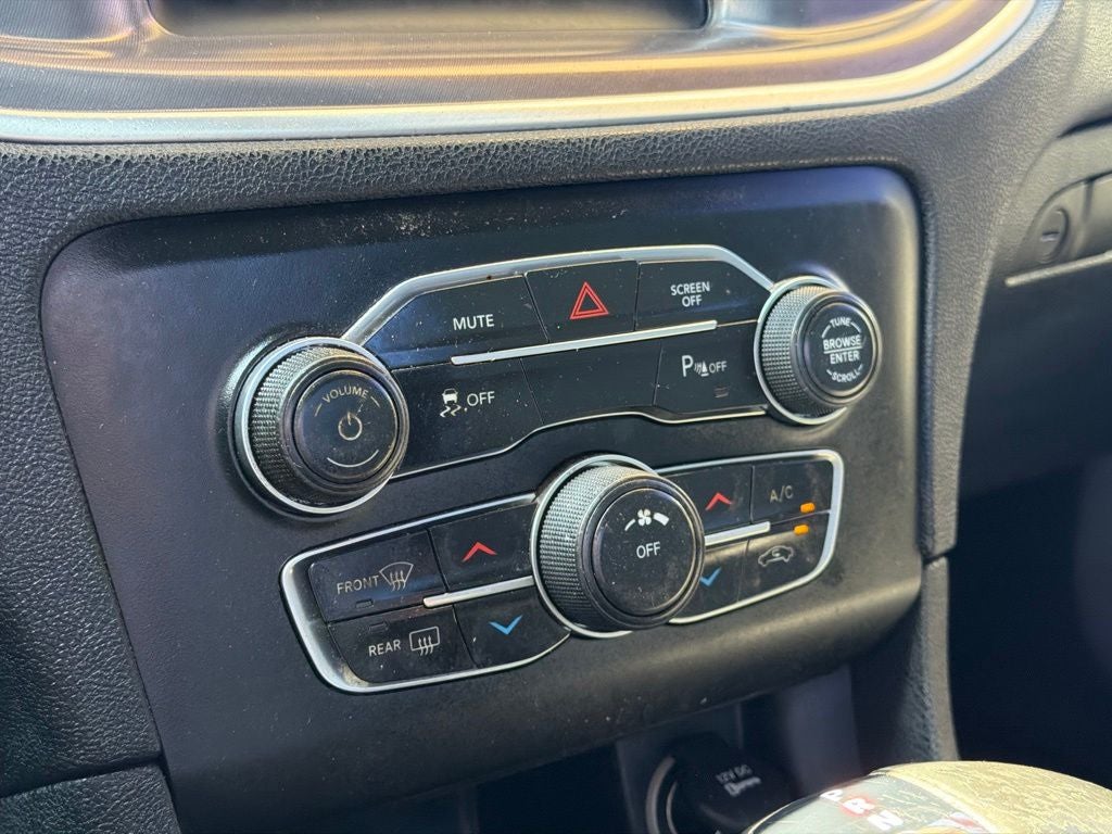 2020 Dodge Charger SXT