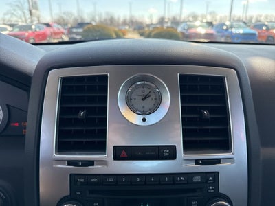 2005 Chrysler 300C Base