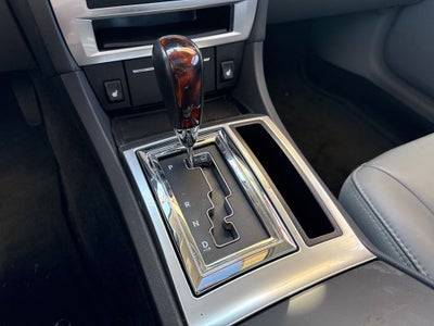 2005 Chrysler 300C Base