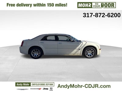 2005 Chrysler 300C Base