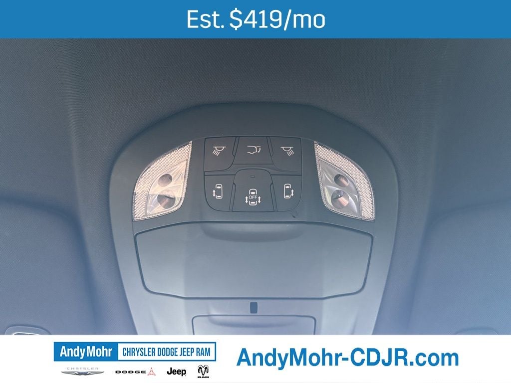 2025 Chrysler Pacifica Select