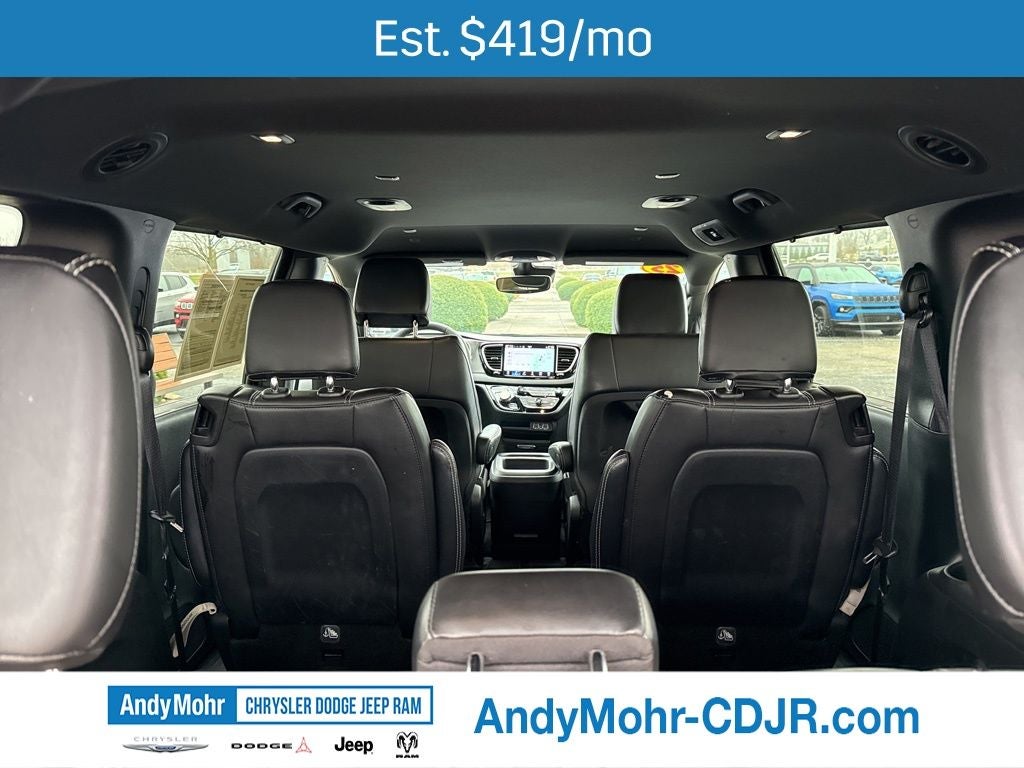 2025 Chrysler Pacifica Select