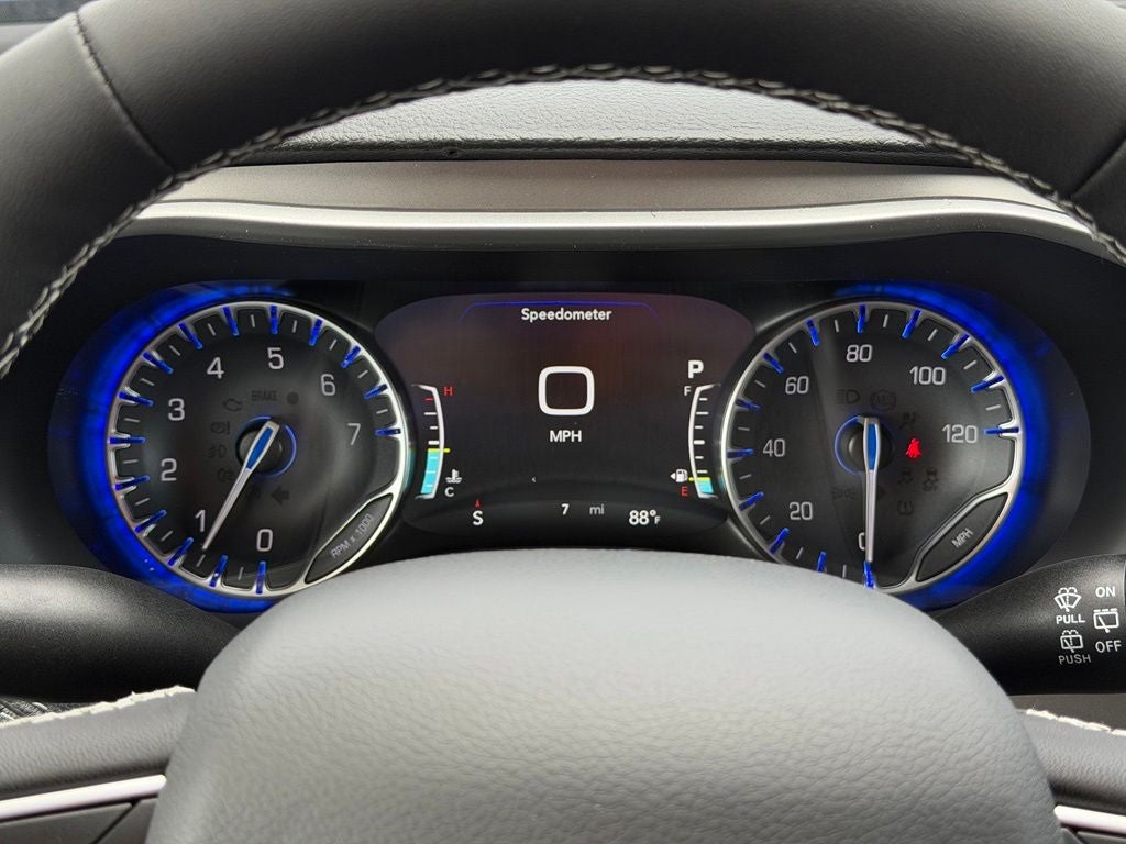 2027 Chrysler Pacifica Select