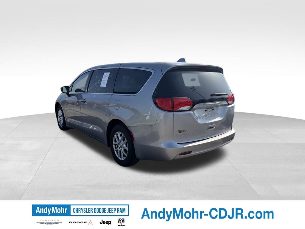 2017 Chrysler Pacifica LX