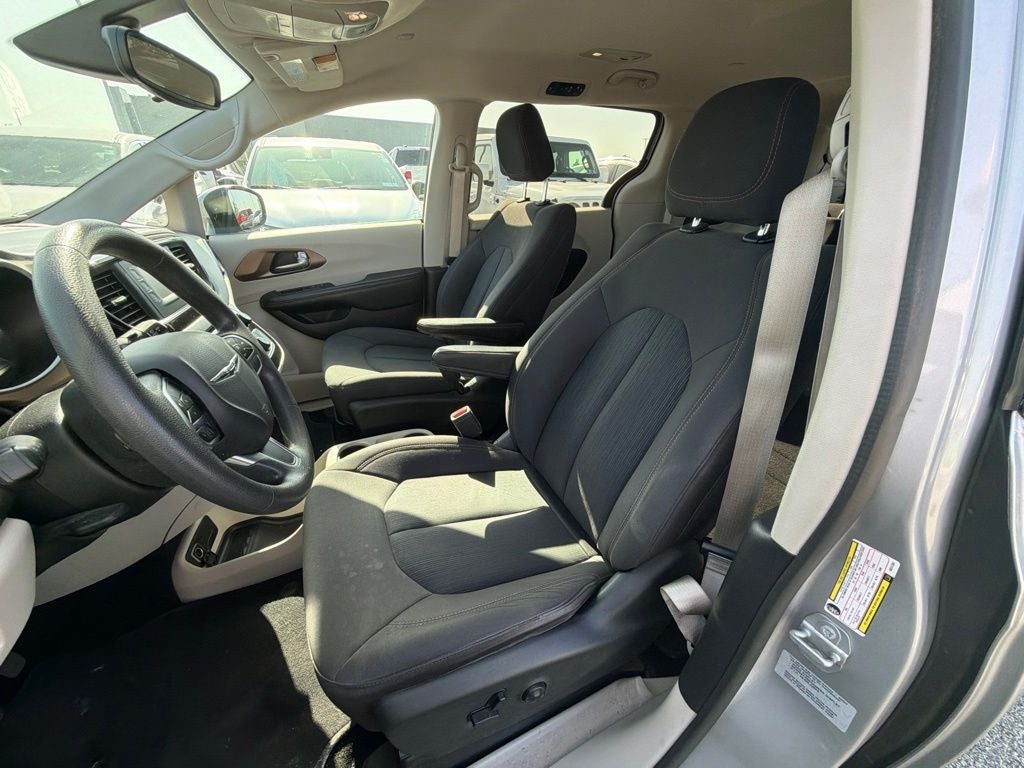 2017 Chrysler Pacifica LX