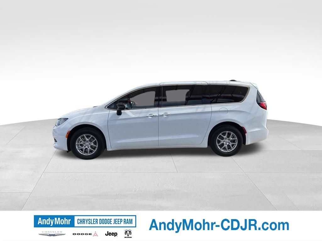 2026 Chrysler Voyager LX