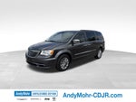 2016 Chrysler Town & Country Touring-L