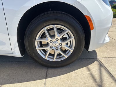 2026 Chrysler Voyager LX