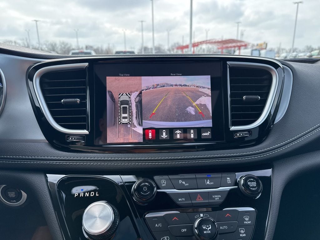 2026 Chrysler Pacifica Limited