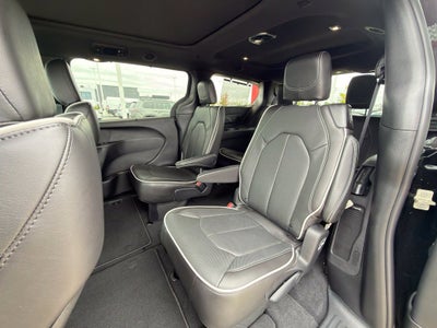 2027 Chrysler Pacifica Limited