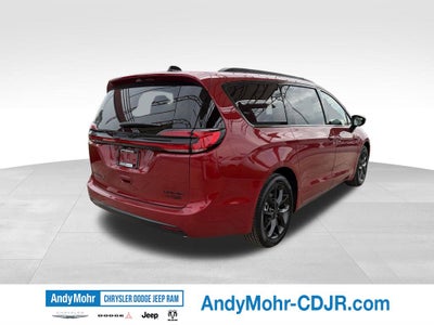 2027 Chrysler Pacifica Limited