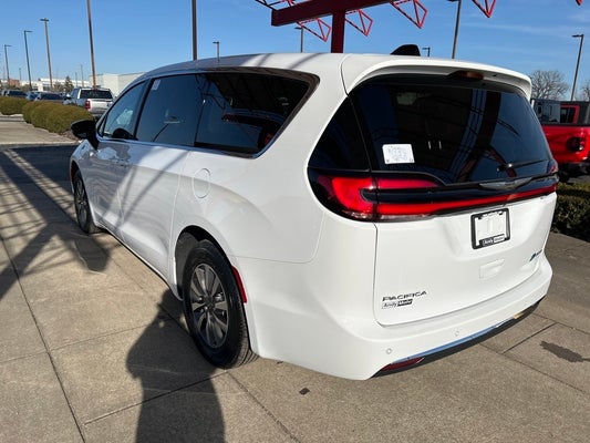 2024 Chrysler Pacifica Plug-In Hybrid Select in Indianapolis, IN - Andy Mohr Automotive