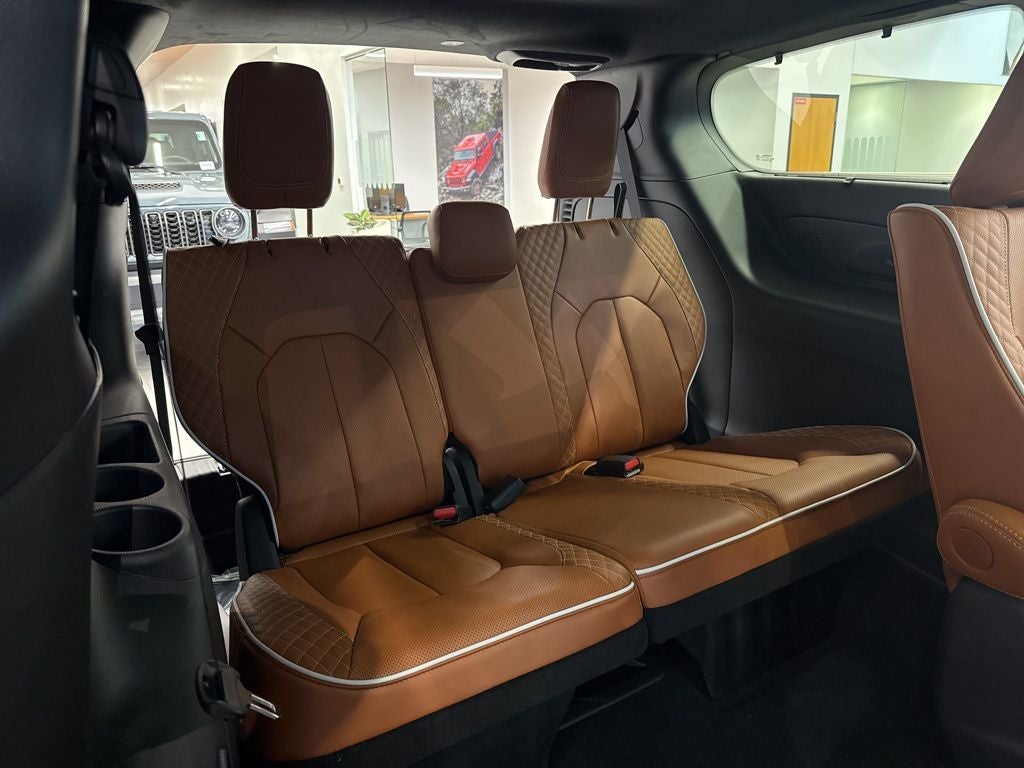 2026 Chrysler Pacifica Pinnacle