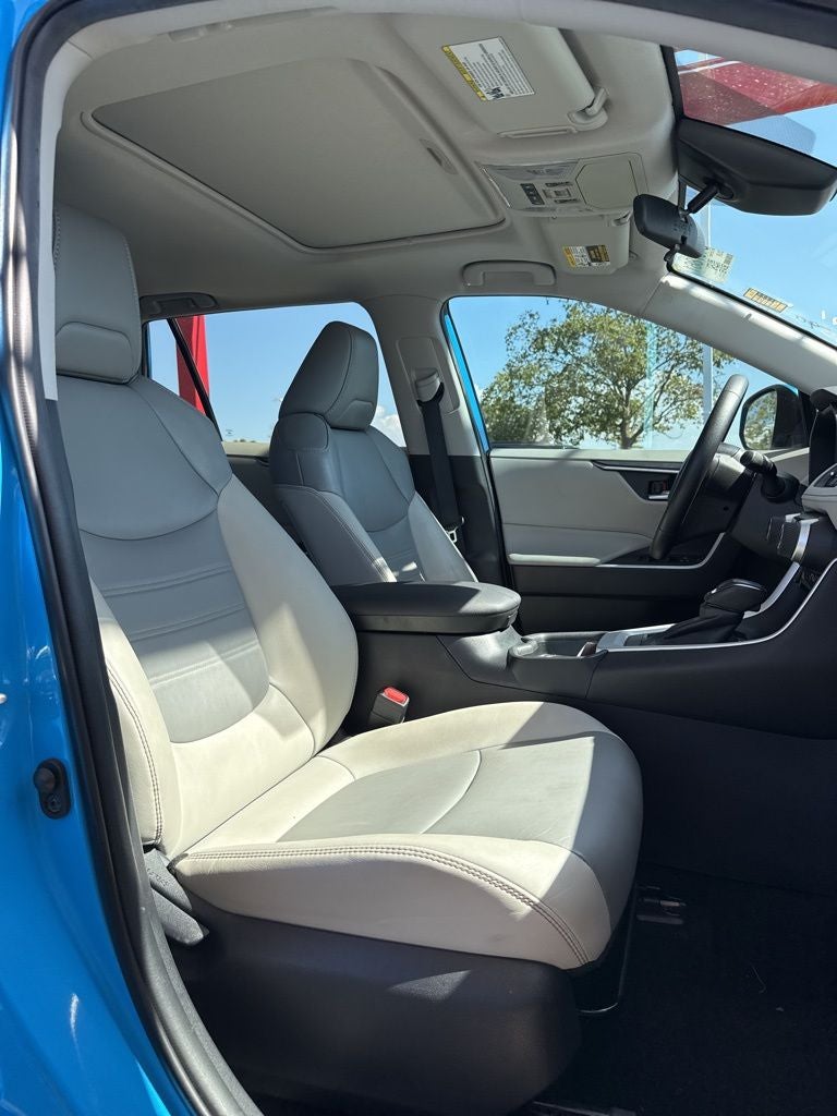 2020 Toyota RAV4 XLE Premium