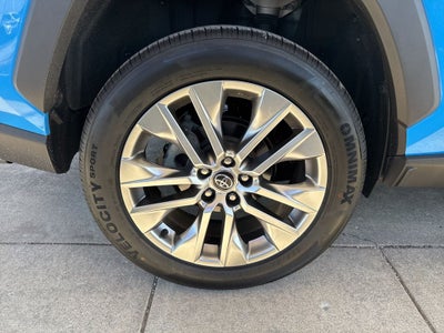 2020 Toyota RAV4 XLE Premium