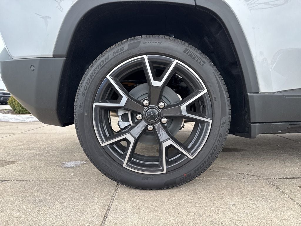 2026 Jeep Cherokee Overland