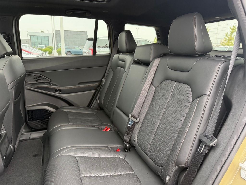 2026 Jeep Cherokee Overland