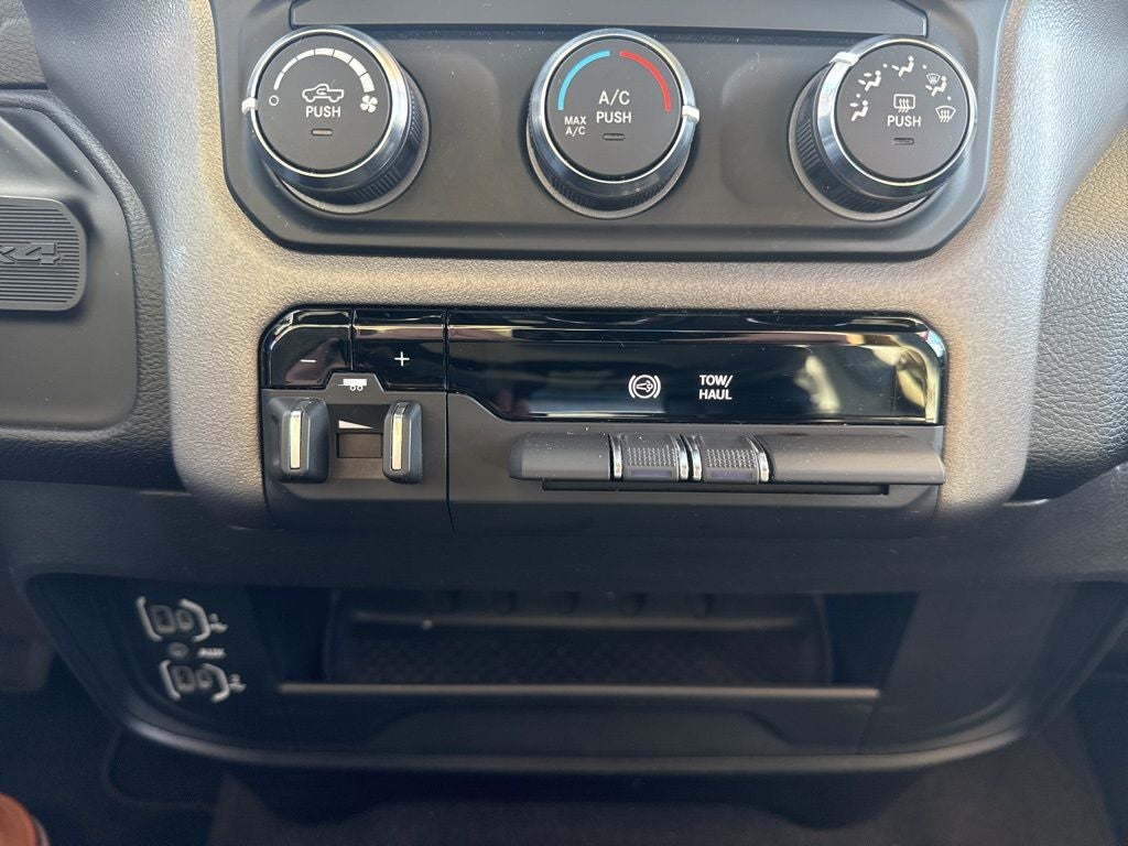 2024 RAM 3500 Big Horn