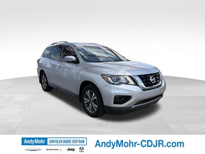 2020 Nissan Pathfinder S