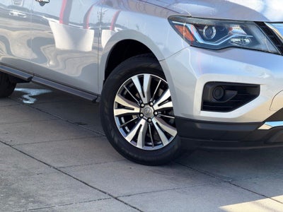 2020 Nissan Pathfinder S