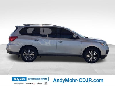 2020 Nissan Pathfinder S