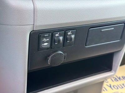 2015 Toyota Sienna XLE 8 Passenger