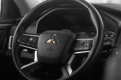 2024 Mitsubishi Outlander SE Black Edition