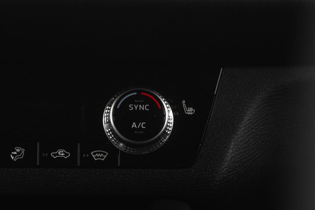 2024 Mitsubishi Outlander SE Black Edition