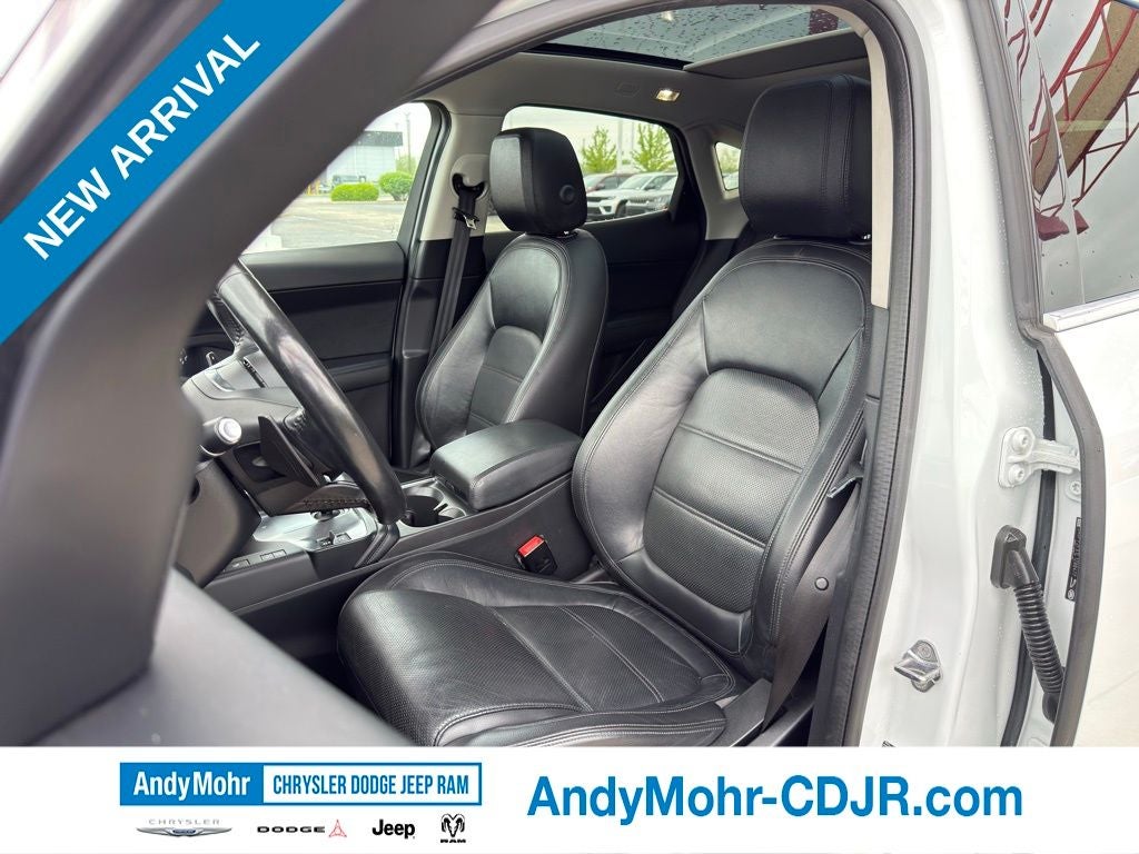 2020 Jaguar E-PACE SE