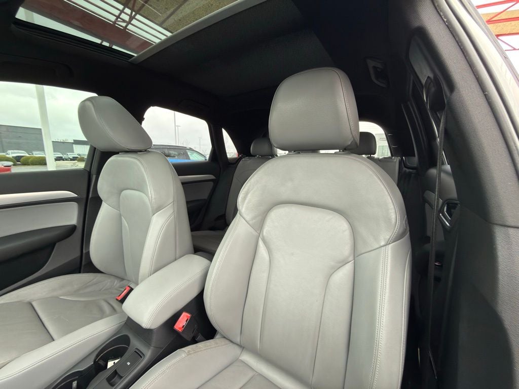 2016 Audi Q3 2.0T Prestige quattro