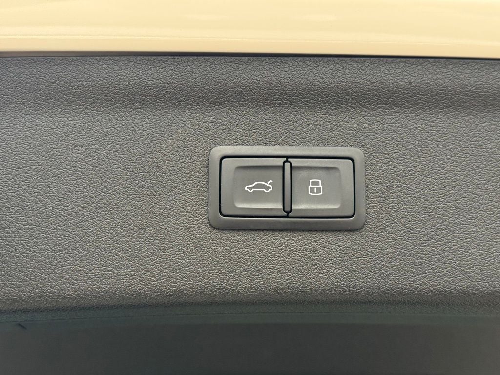 2016 Audi Q3 2.0T Prestige quattro