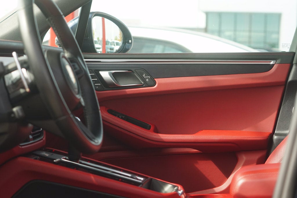 2022 Porsche Macan GTS