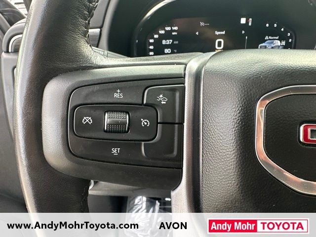 2023 GMC Yukon SLT