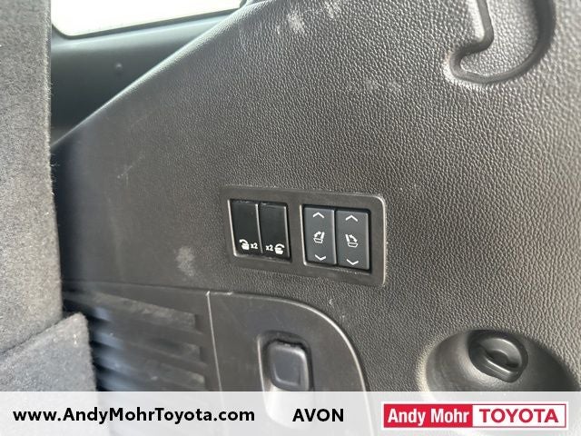 2016 Cadillac Escalade Luxury