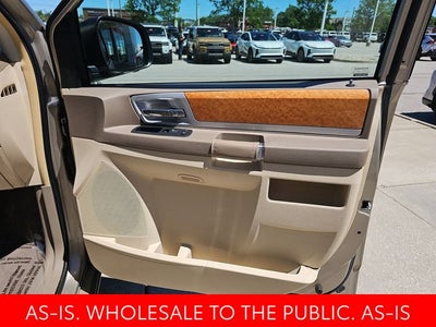 2008 Chrysler Town & Country Limited
