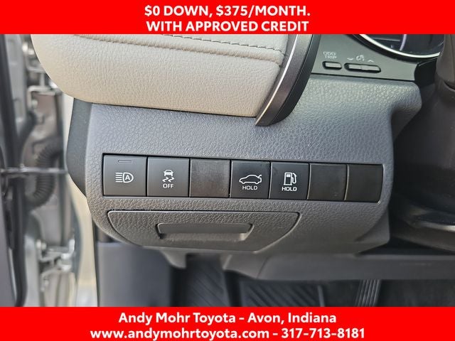 2020 Toyota Camry Hybrid SE