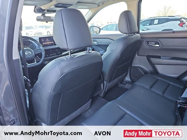 2023 Nissan Rogue SV Premium