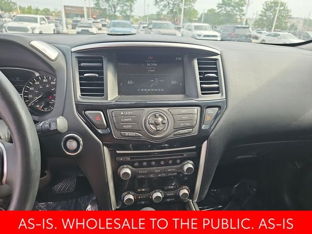 2017 Nissan Pathfinder SV