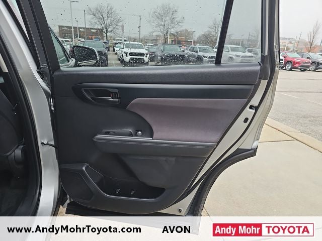 2023 Toyota Highlander Hybrid LE