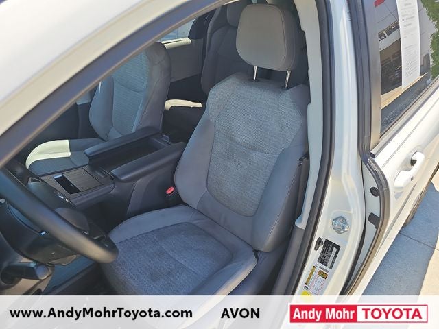 2021 Toyota Sienna LE 8 Passenger