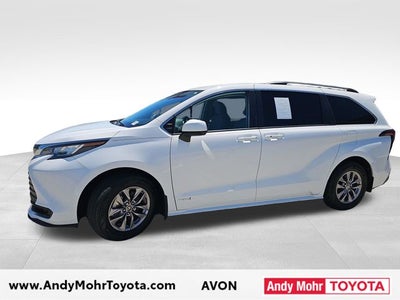 2021 Toyota Sienna LE 8 Passenger